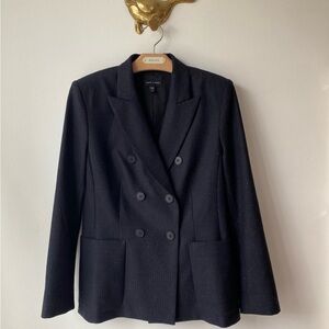 Elegant Double-Breasted Blazer